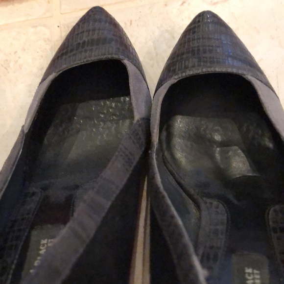 WHBM Classic leather embossed snake + suede stiletto heels - Picture 7 of 10